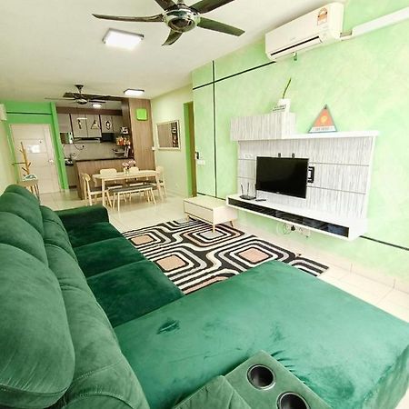 Nena Homestay Setia Alam, Air Conditioned, High Speed Internet Shah Alam Eksteriør bilde