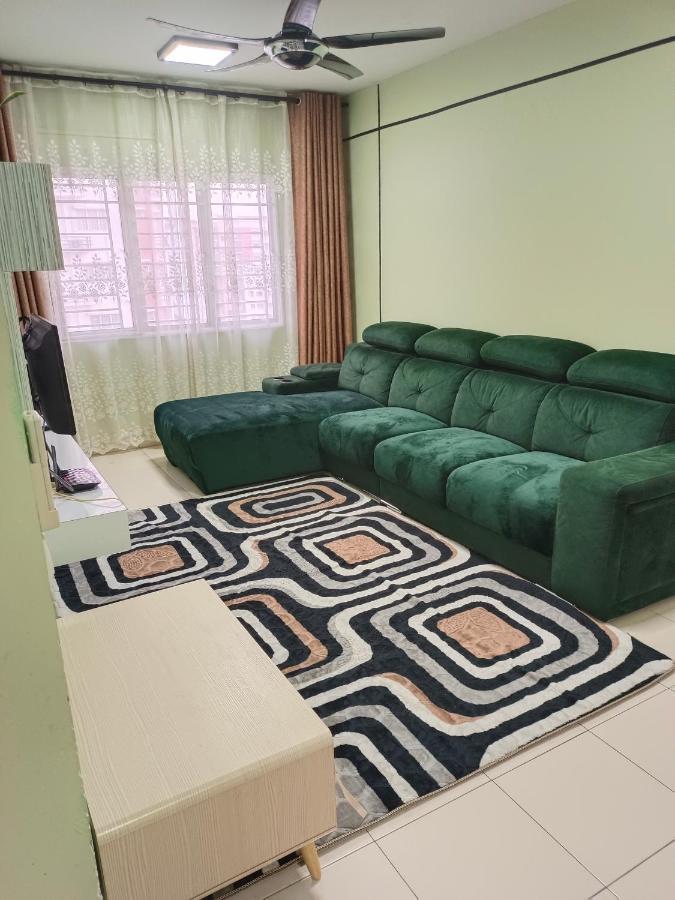 Nena Homestay Setia Alam, Air Conditioned, High Speed Internet Shah Alam Eksteriør bilde
