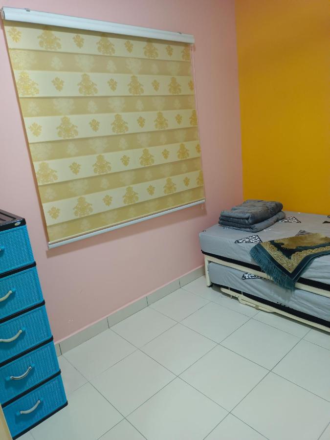 Nena Homestay Setia Alam, Air Conditioned, High Speed Internet Shah Alam Eksteriør bilde