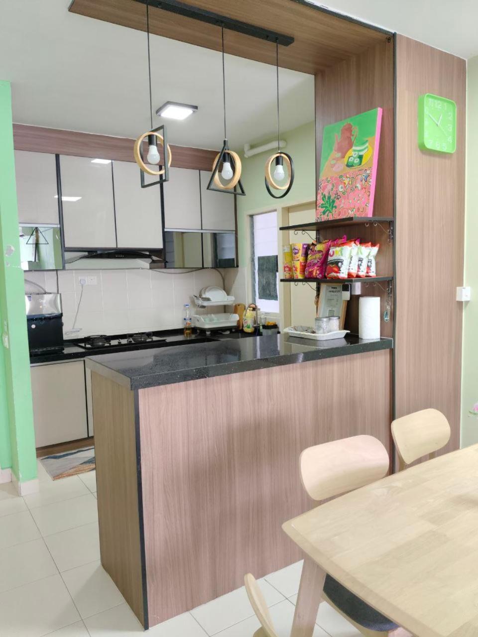 Nena Homestay Setia Alam, Air Conditioned, High Speed Internet Shah Alam Eksteriør bilde