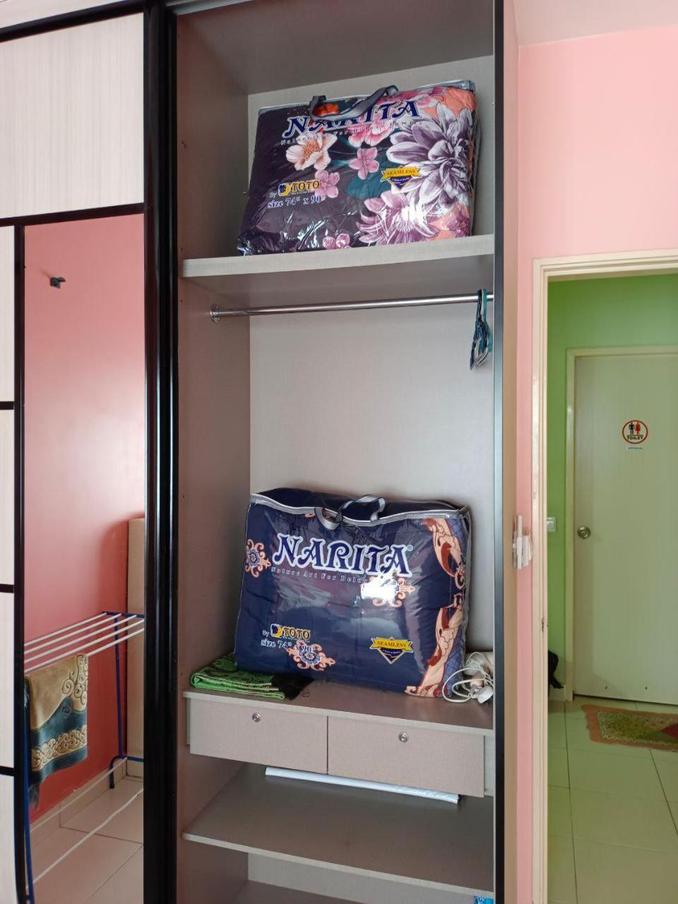 Nena Homestay Setia Alam, Air Conditioned, High Speed Internet Shah Alam Eksteriør bilde