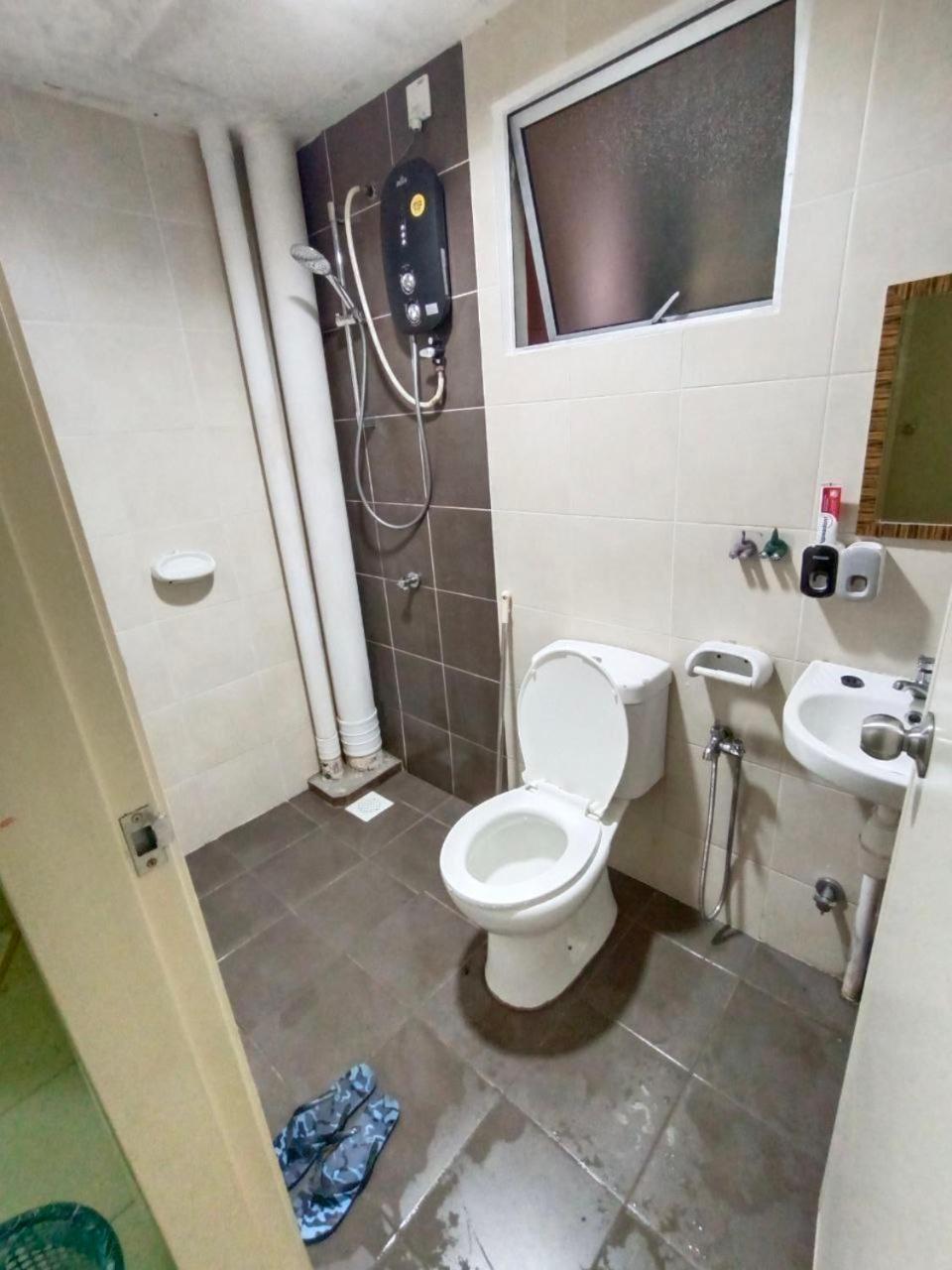 Nena Homestay Setia Alam, Air Conditioned, High Speed Internet Shah Alam Eksteriør bilde